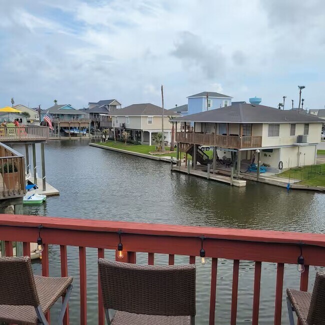 Building Photo - 22101 Lampasas Dr