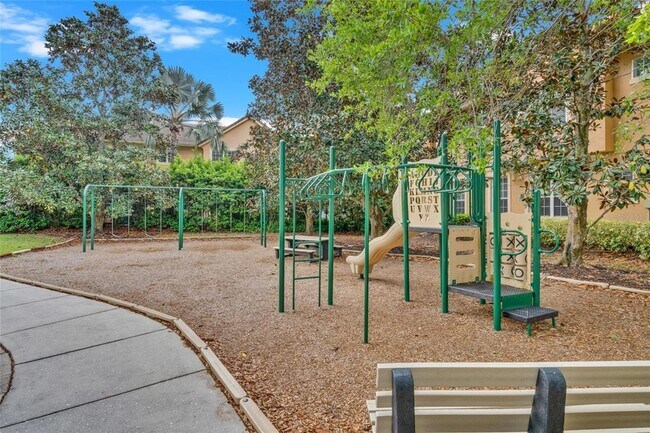 Building Photo - 8204 Villa Grande Ct