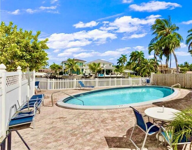 Building Photo - 1770 E Las Olas Blvd
