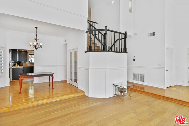 Building Photo - 10209 Principe Pl