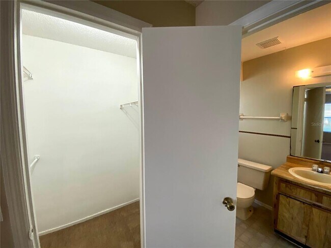 Building Photo - 4148 Pershing Pointe Pl