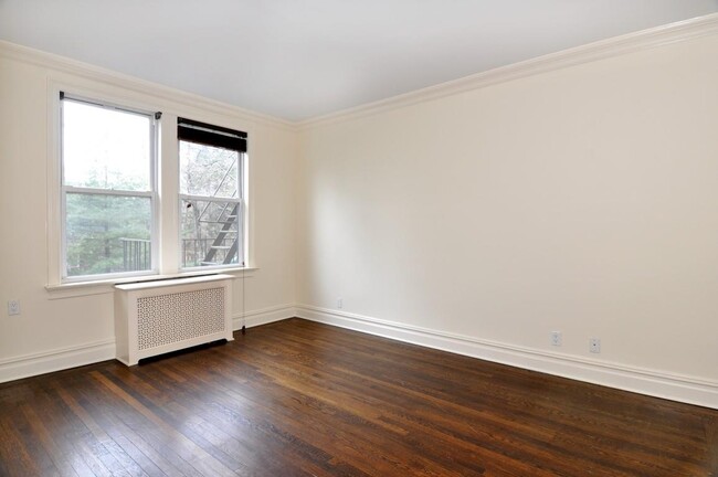 Building Photo - 64 Sagamore Rd