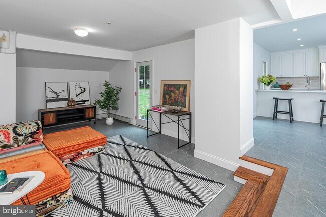 Building Photo - 3051 Lawrenceville Rd