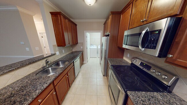 Building Photo - Extra Large Condo in Anderson Creek Club C...