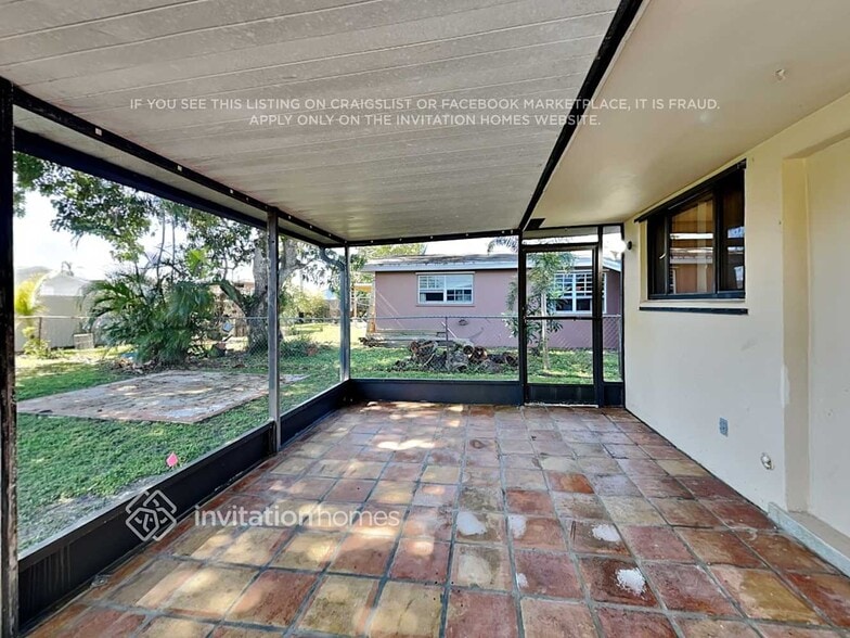 Building Photo - 7670 NW 11th Ct