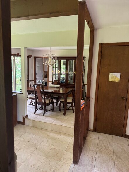Dining room - 4610 Weyburn Ln