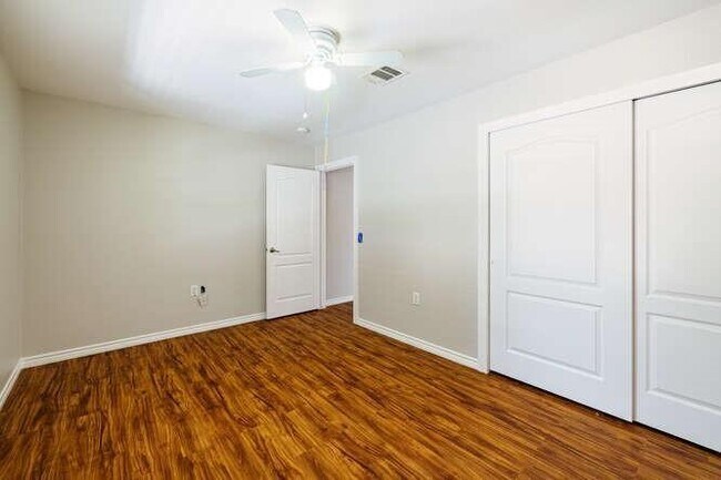 Building Photo - 5717 Malarkey Rd