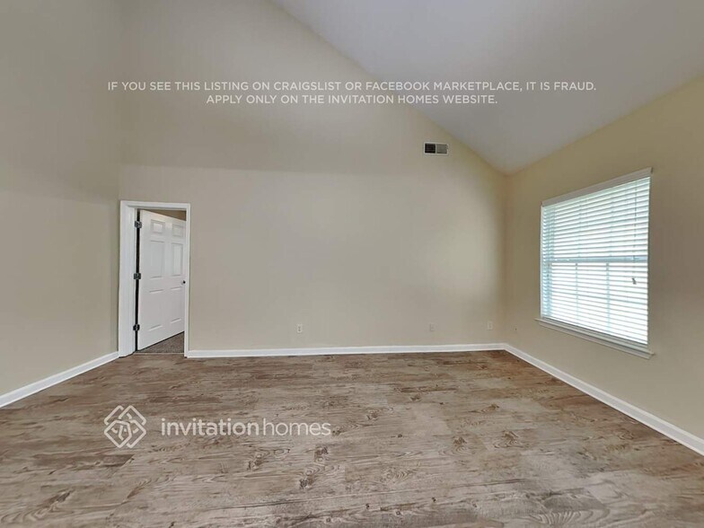 Building Photo - 9782 Sinclair Ln