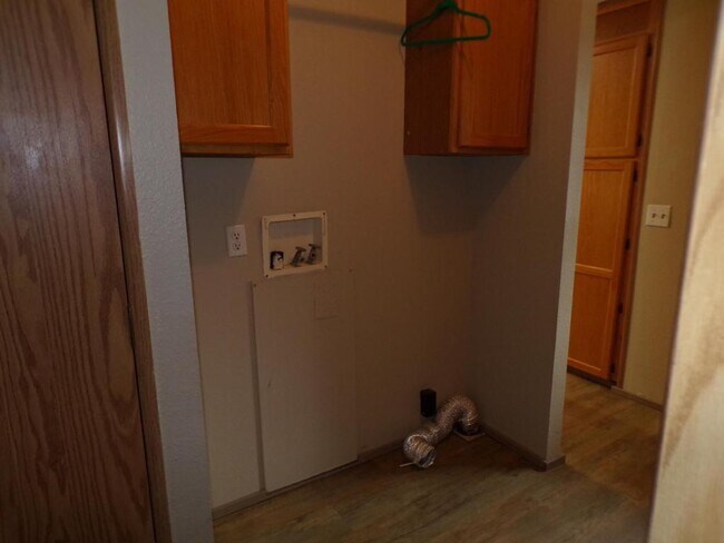 Building Photo - 4590 US-20