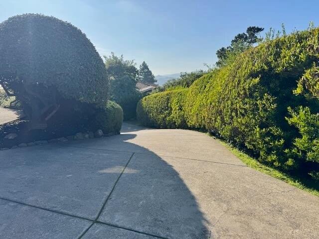 Building Photo - 525 Comstock Dr