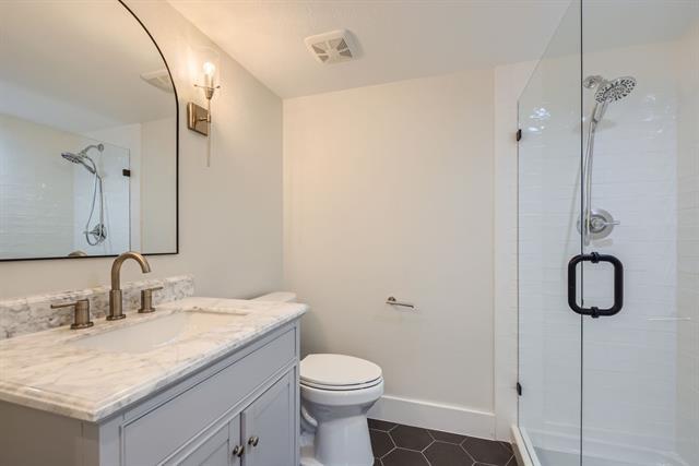 Building Photo - 509 Shadow Bend Dr