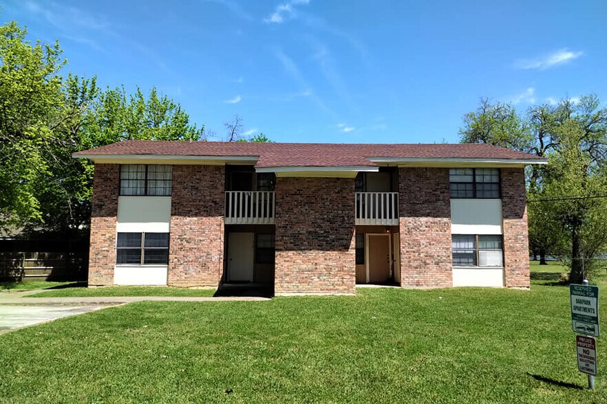 Building Photo - 1523 E Beverly Dr