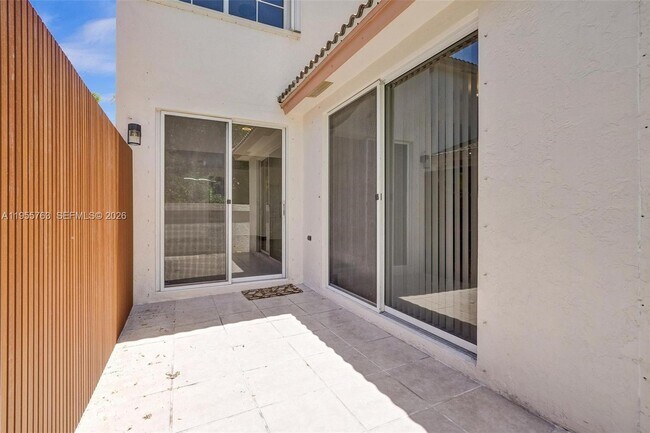 Building Photo - 1251 Hayes St