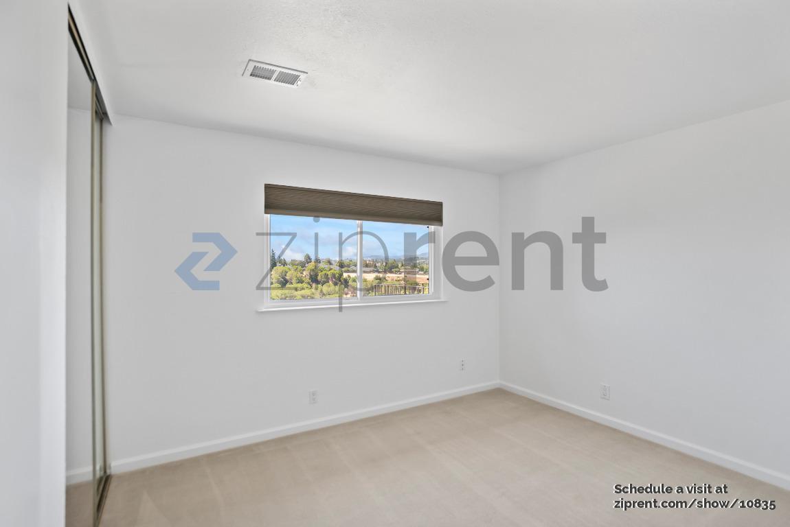 Building Photo - 4874 Starflower Dr