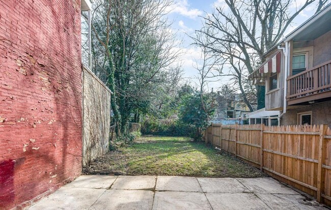 Building Photo - Newly  remodeled Historic Area Property