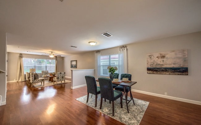 Building Photo - 7711 Parkwood Way