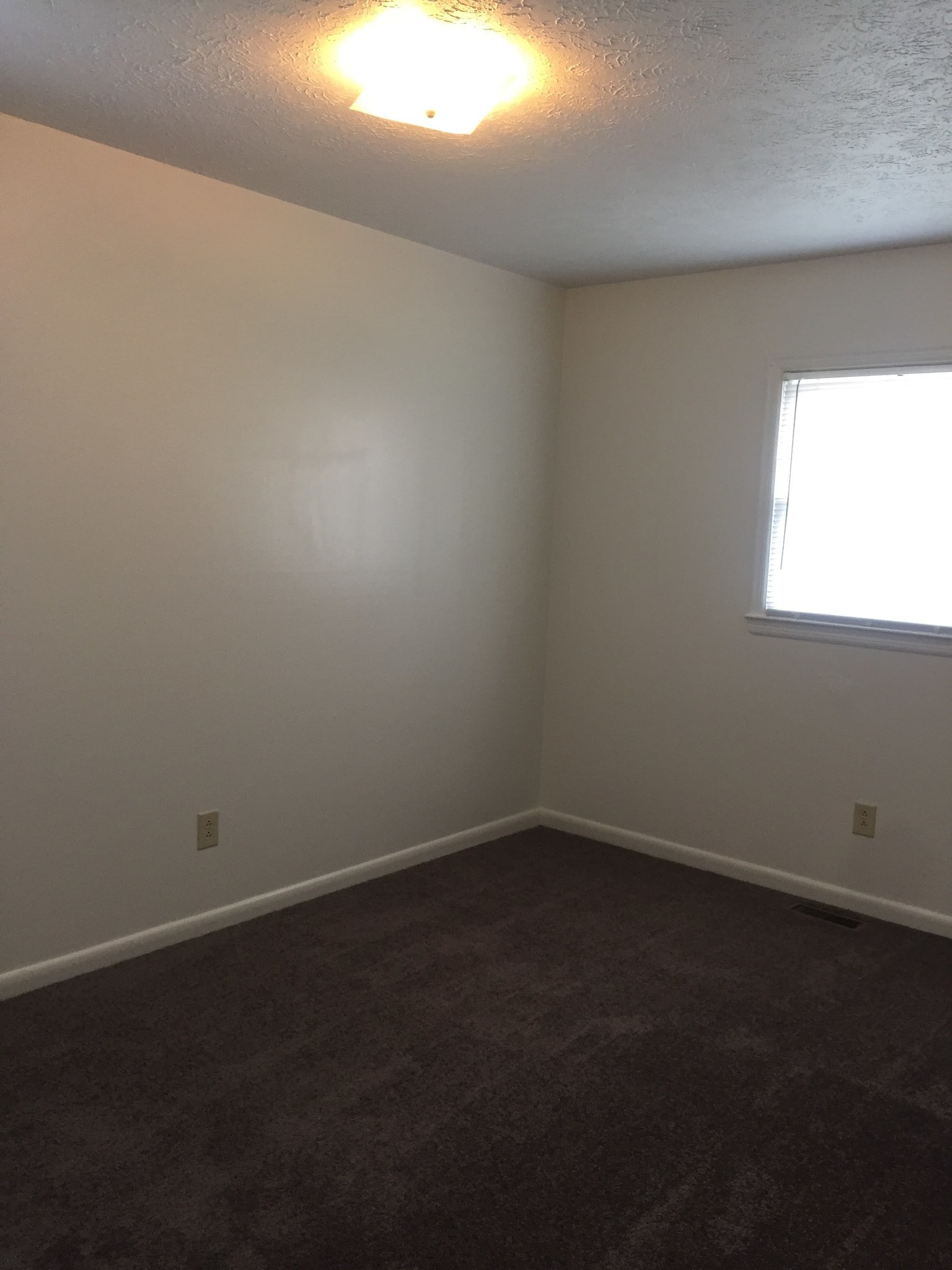 36 Bedroom 1 - 36 White Cir
