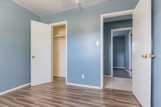 Building Photo - Charmful Remodeled Home with Refrigerated Air