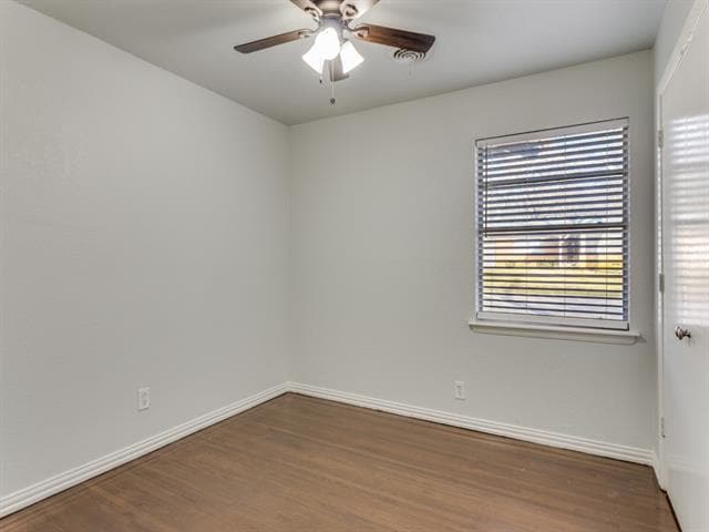 Building Photo - 1404 Ravenwood Dr