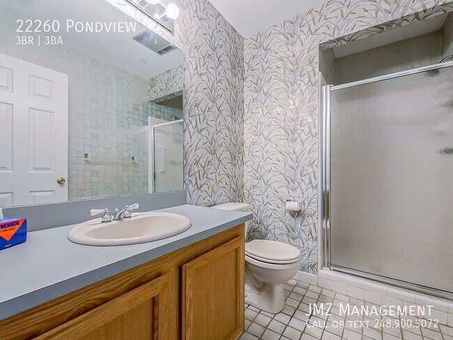 Building Photo - Welcome to this spacious and well-maintain...