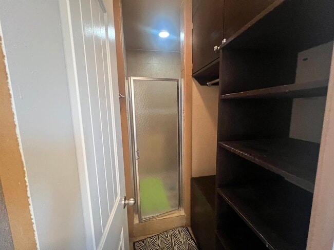 Building Photo - 312 Candlewood Rd