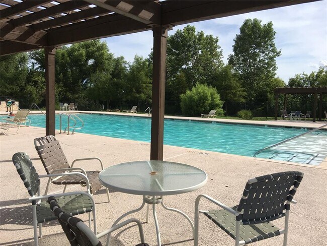 Building Photo - 1008 Forest Meadow Ct