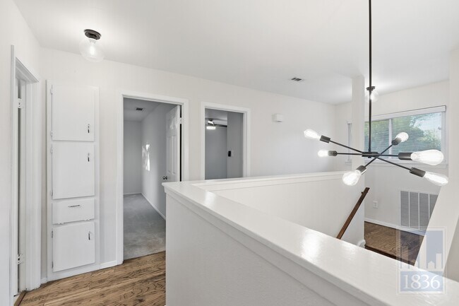 Building Photo - 7508 Elderberry Dr