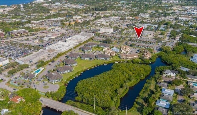 Primary Photo - 950 S Kanner Hwy
