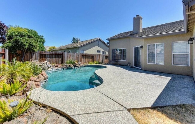 Building Photo - 4511 Elliot Ranch Rd