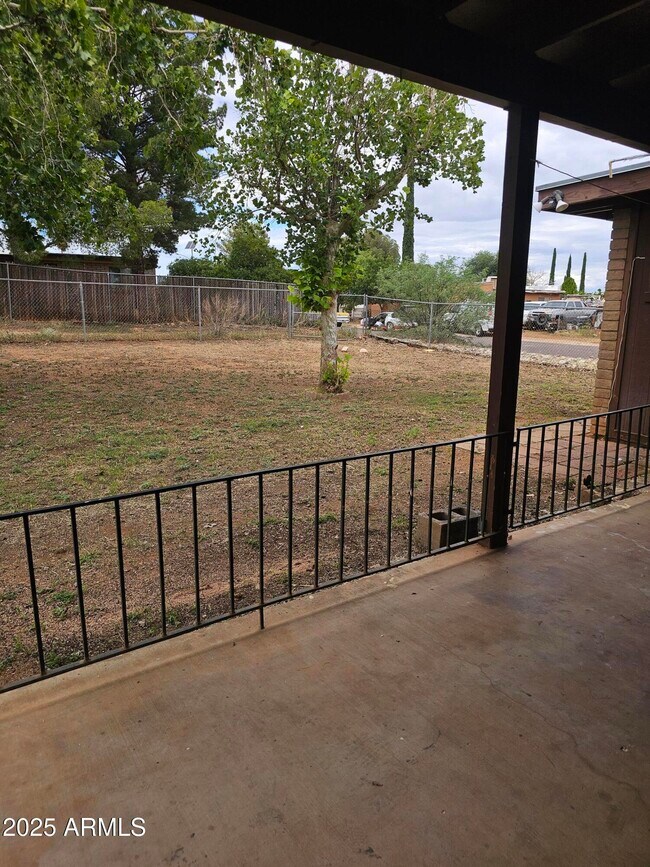 Building Photo - 4925 E Vespucci Dr