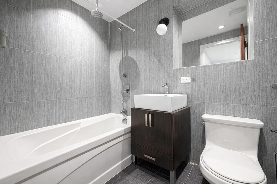 Building Photo - 143 Skillman Ave