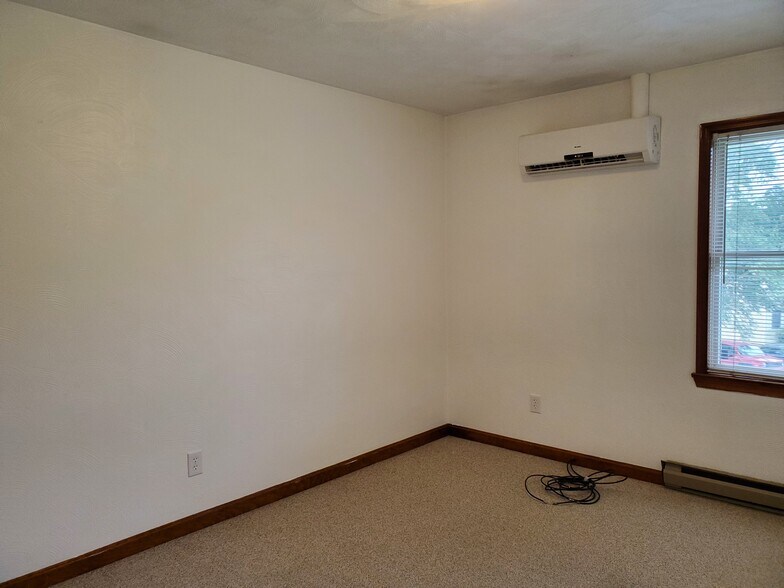 Building Photo - 121 Edith St