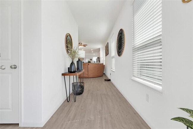 Building Photo - 23823 Escardilla Dr