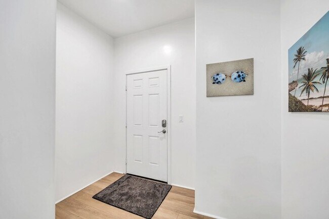 Building Photo - Luxury Townhouse by ASU