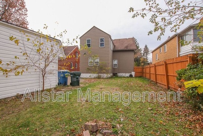 Building Photo - 7508 Theota Ave