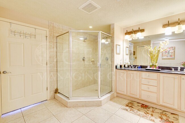 Building Photo - Furnished Daytona Beach Shores Condo