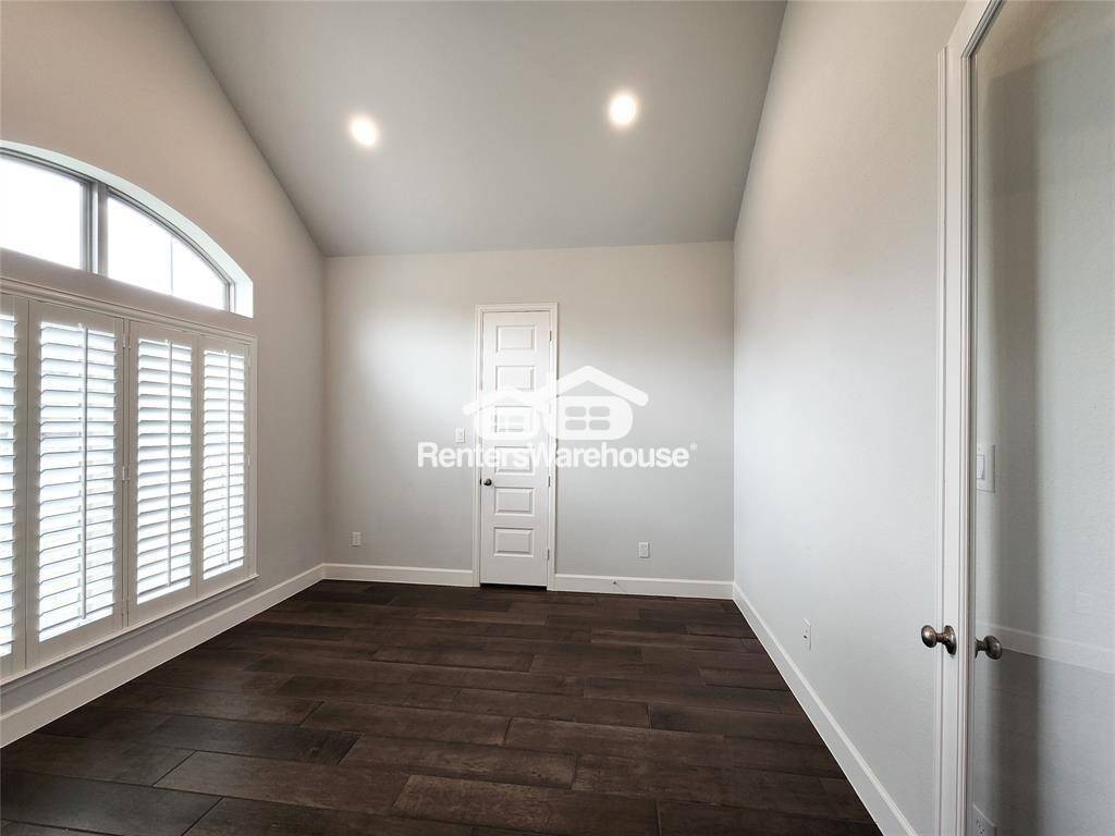 Building Photo - 18935 Rosewood Terrace Dr