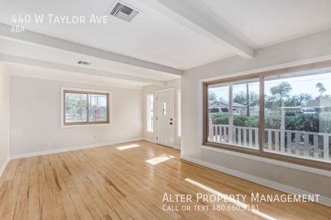 Building Photo - 440 W Taylor Ave