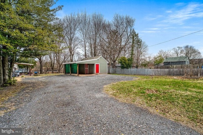 Building Photo - 368 W Ridge Pike