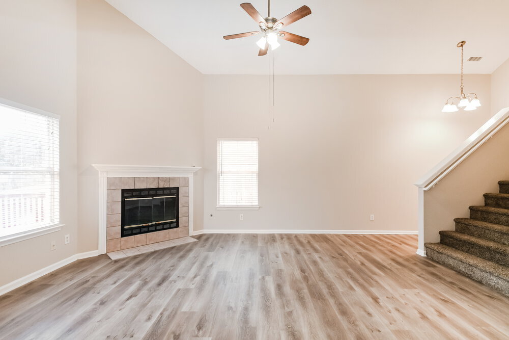 Building Photo - 16804 Lowell Dr