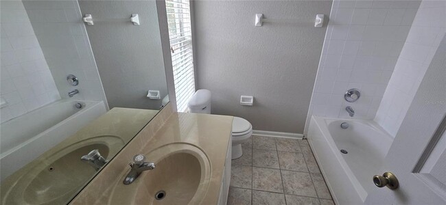 Building Photo - 13426 Chariho Ln