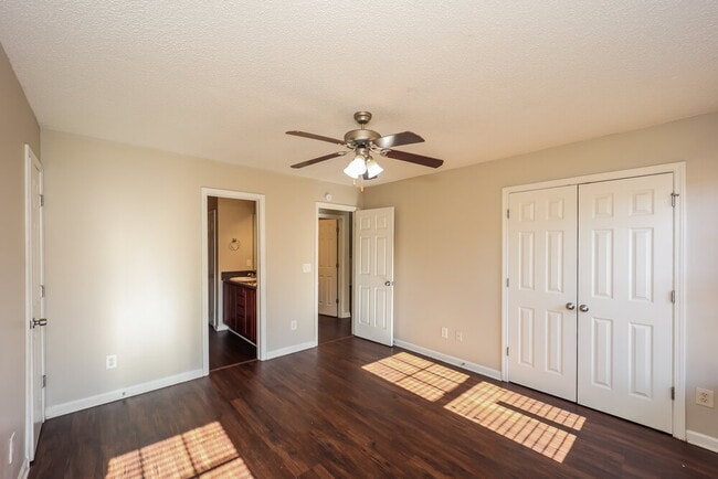 Building Photo - 316 Lauren Dr