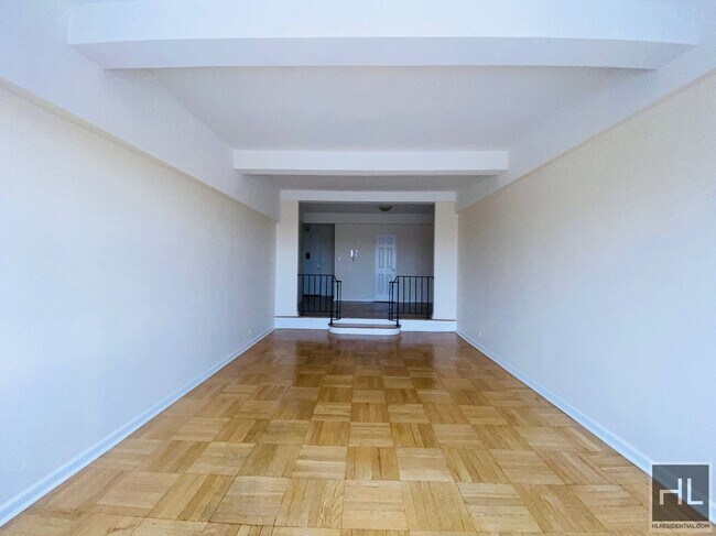 Primary Photo - GRAND CONCOURSE