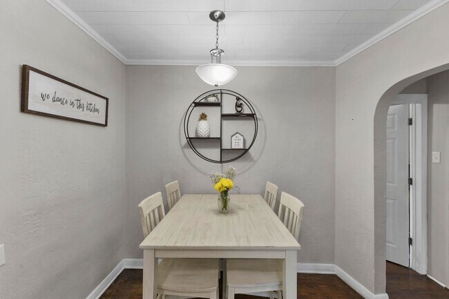 Building Photo - Charming 3-Bedroom Home in Daytona Beach