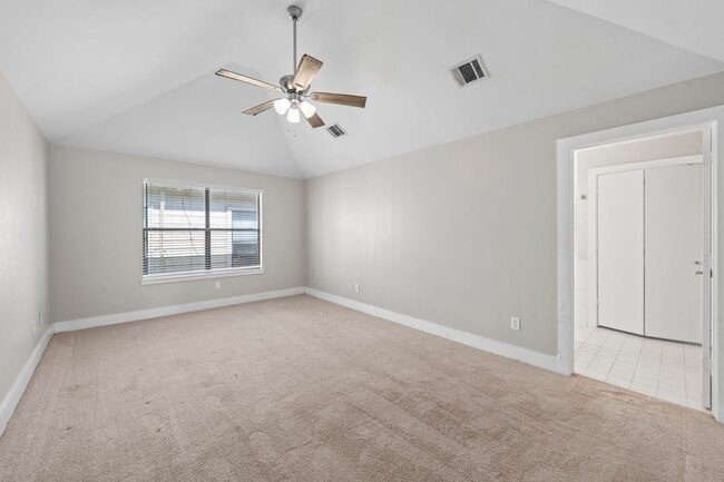 Building Photo - 2154 Arabelle St
