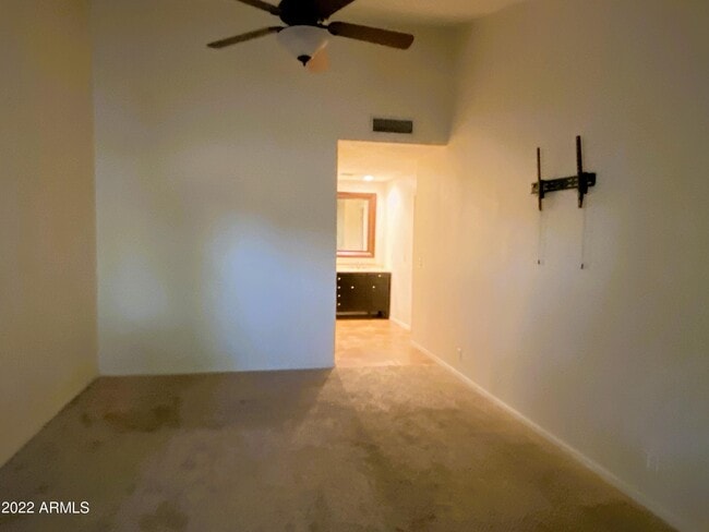 Building Photo - 7823 W Julie Dr