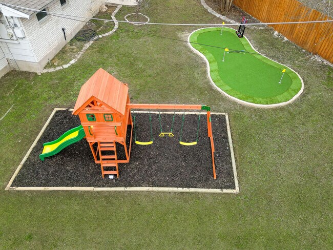 Building Photo - 6605 Countess Adria St