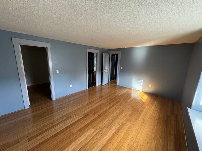 Building Photo - Spacious 4 Bedroom Home in SW Corvallis – $2,995/month