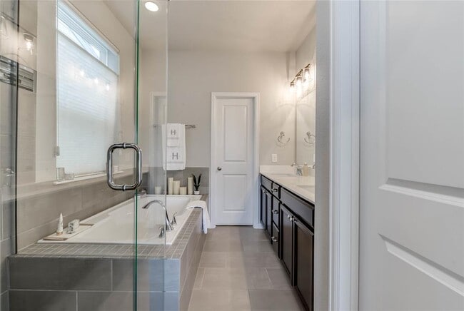 Building Photo - 1405 Hyde St