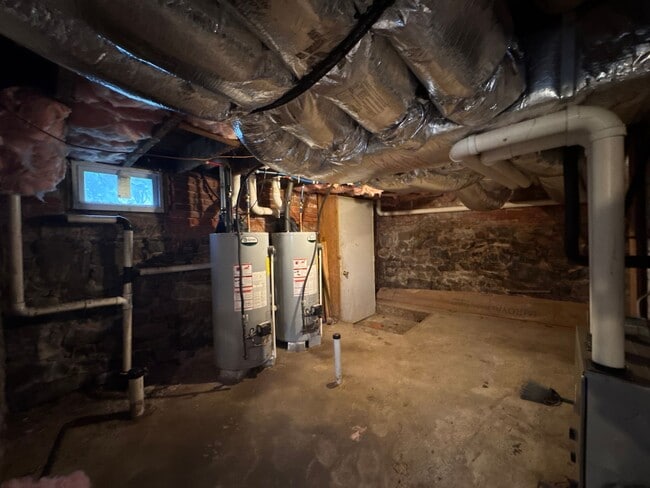 Building Photo - 79 Winchester Ave